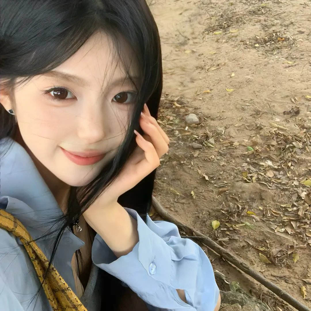 一个女人 封面